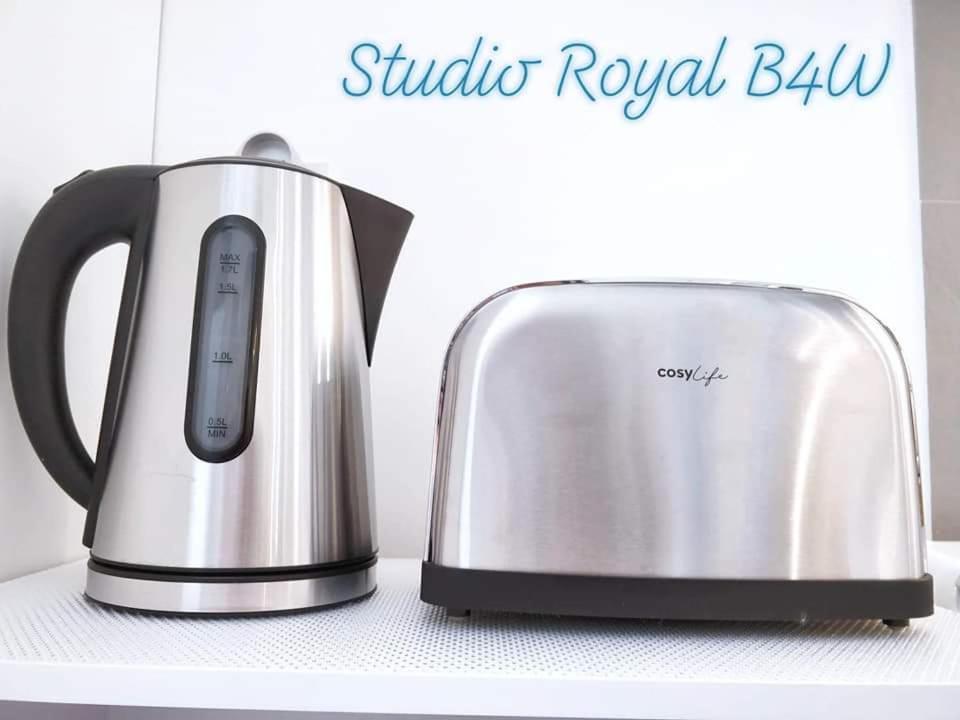 Royal By Beds4wanderlust - Place Du Marche Avec Parking Prive Apartamento