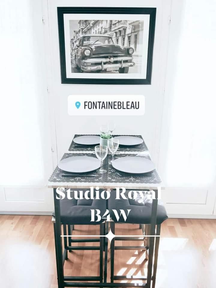Royal By Beds4wanderlust - Place Du Marche Avec Parking Prive Apartment *