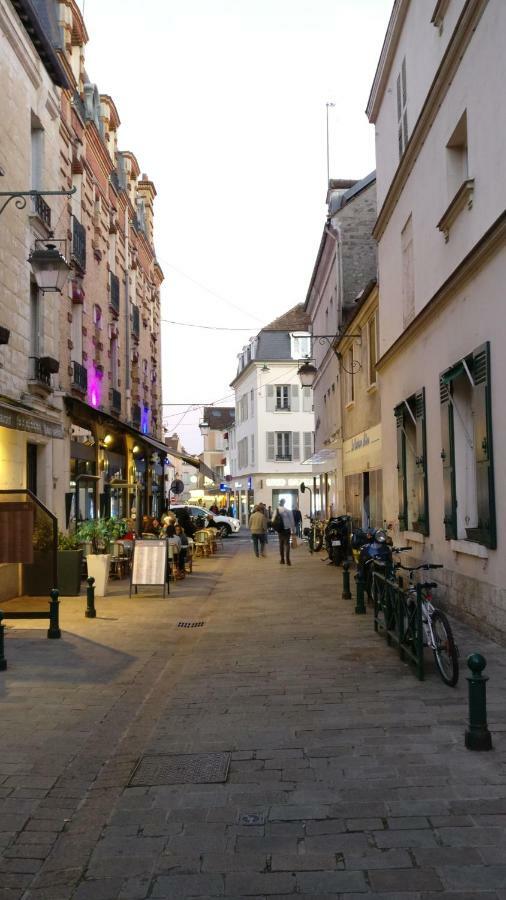 Royal By Beds4wanderlust - Place Du Marche Avec Parking Prive Fontainebleau